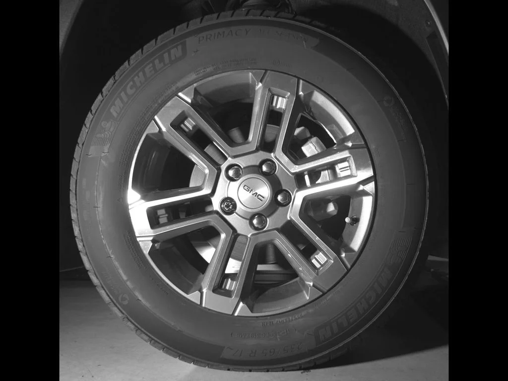 New 2027 White GMC Elevation image 13