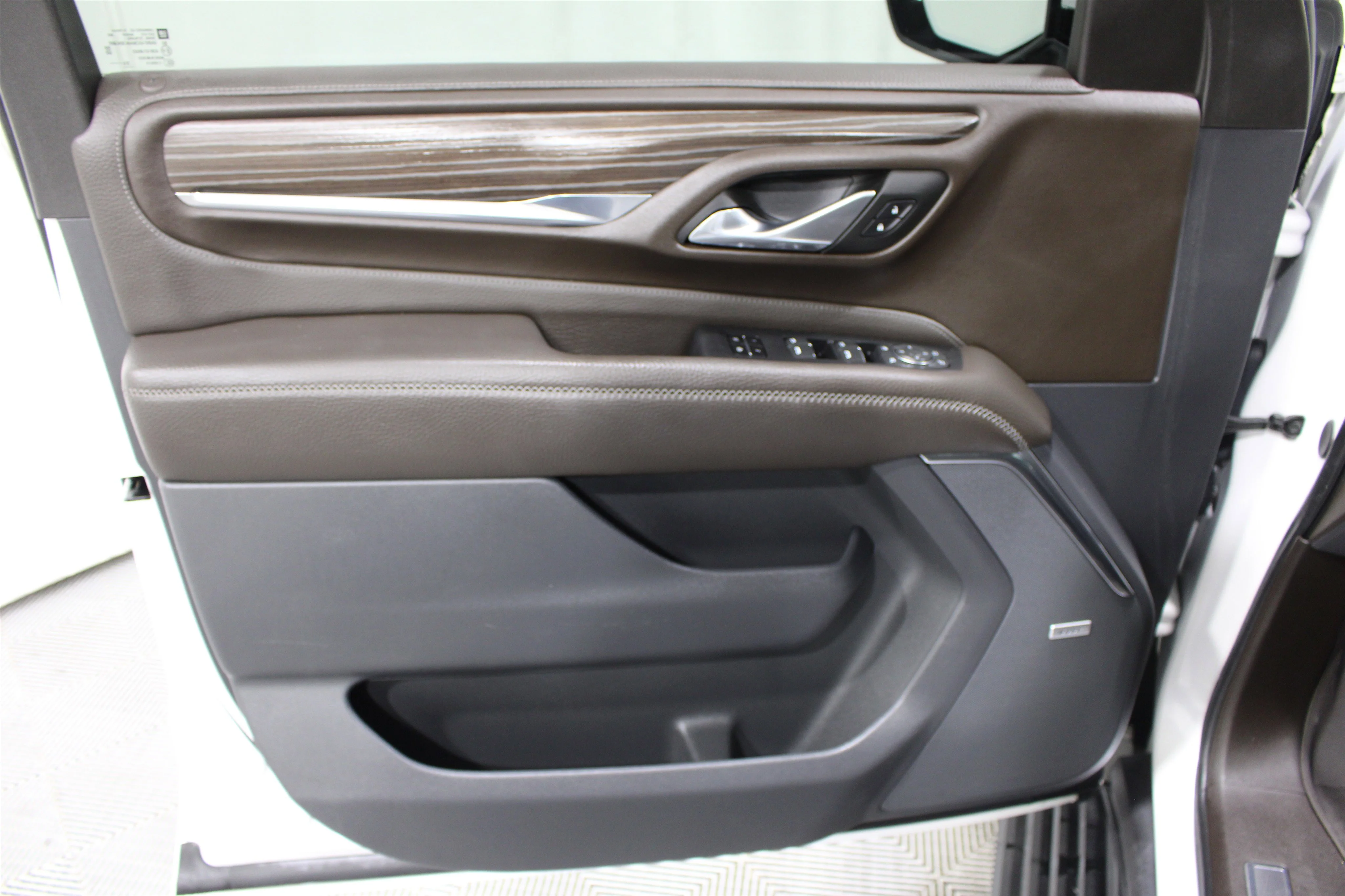 2023 GMC Yukon XL Denali - Photo 6