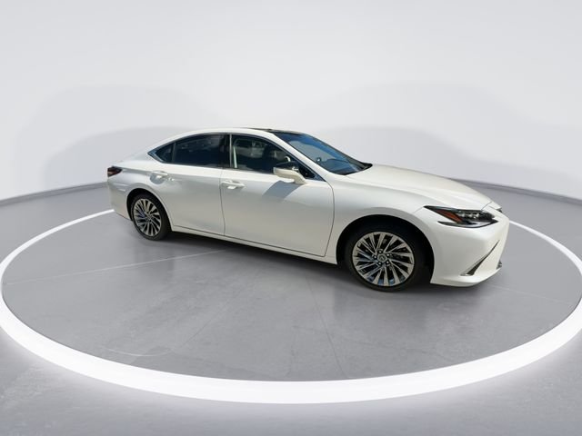 Certified Used 2025 White Lexus 350 Ultra Luxury image 9