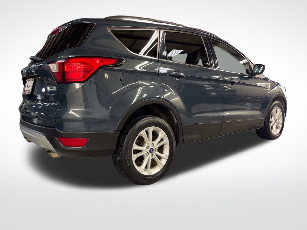 Used 2019 Green Ford SEL image 5