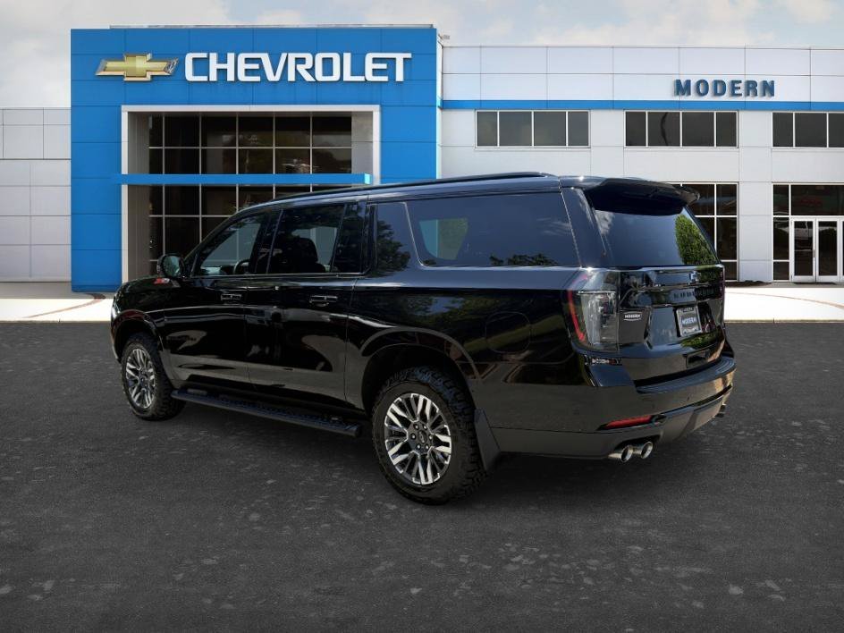 Used 2025 Black Chevrolet Z71 image 3