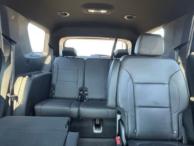 Used 2023 Mosaic Black Metallic Chevrolet LT Leather image 18