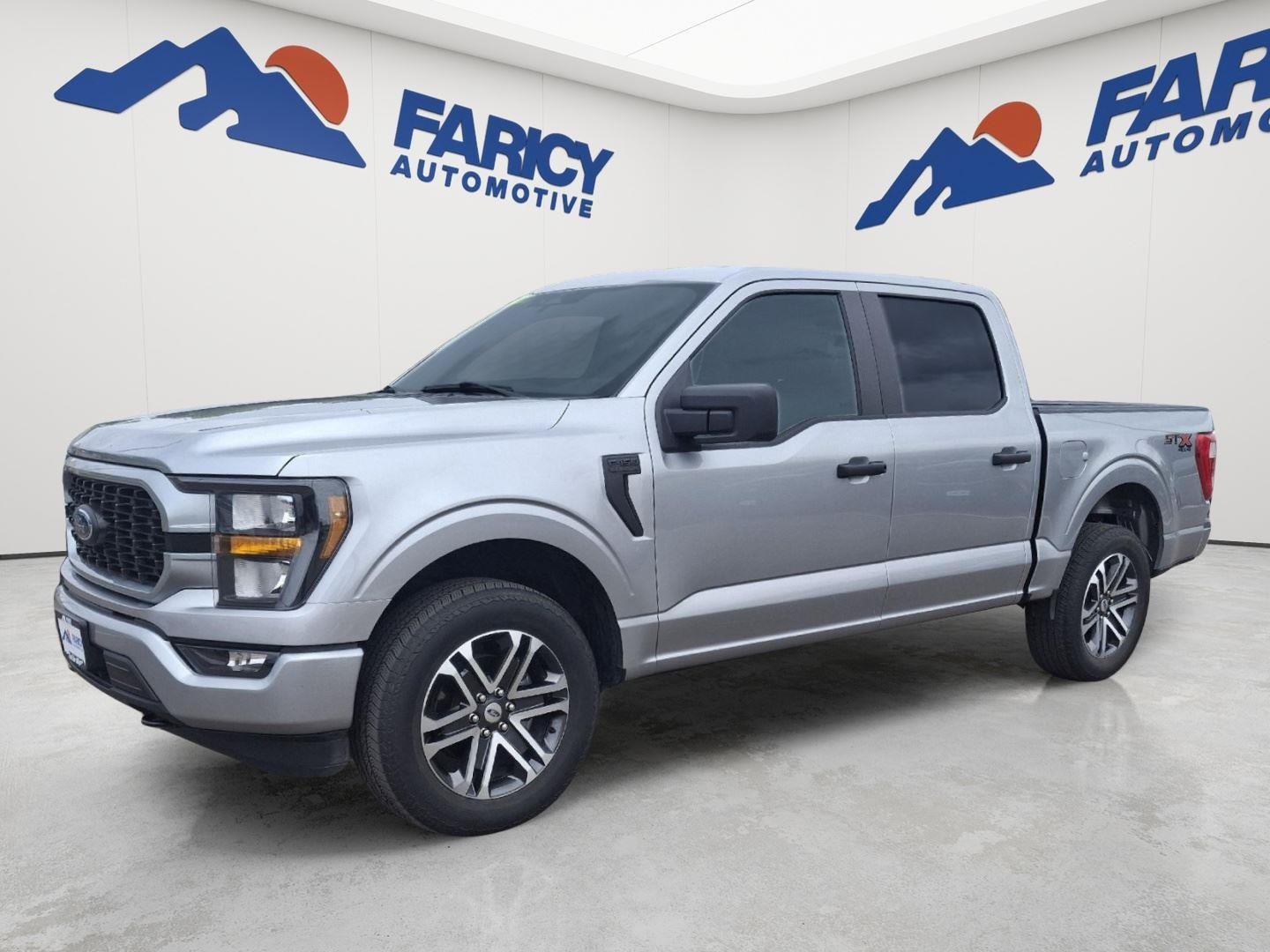 Used 2023 Iconic Silver Ford XL image 1
