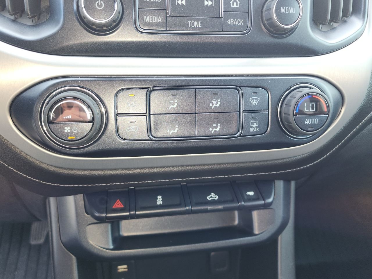 Used 2016 COPPER RED METALLIC GMC 4WD SLE image 18