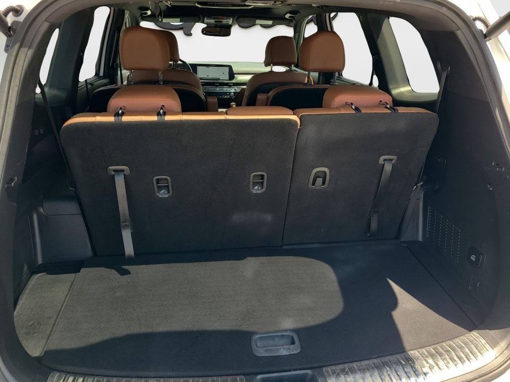 Used 2023 White Kia SX X-Pro image 9