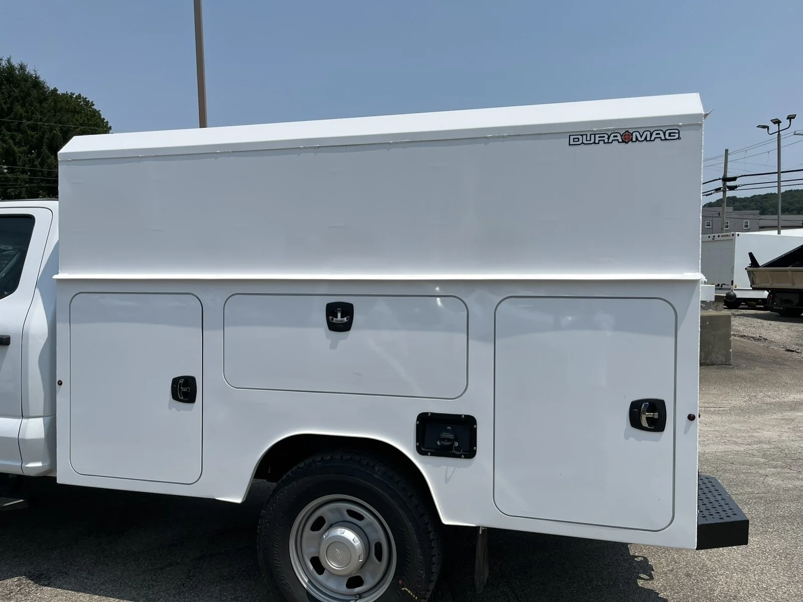New 2026 Oxford White Ford F-350® XL image 13