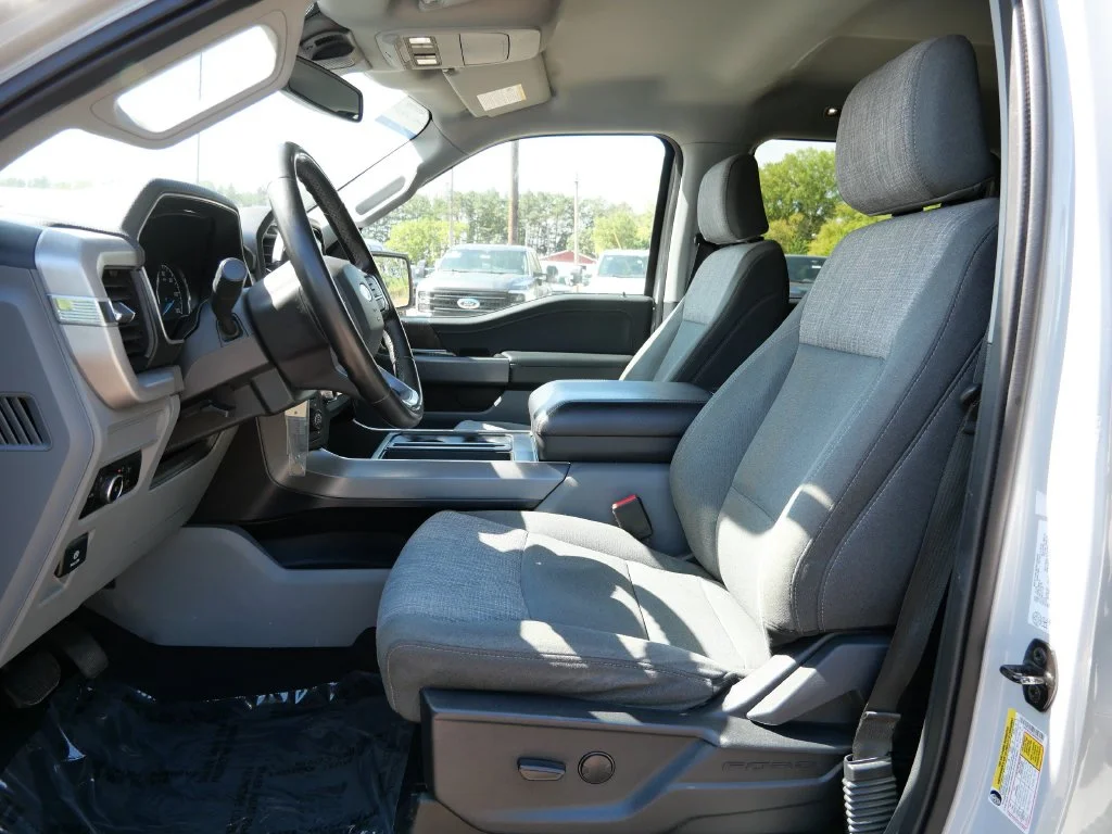 Used 2023 White Ford XLT image 21