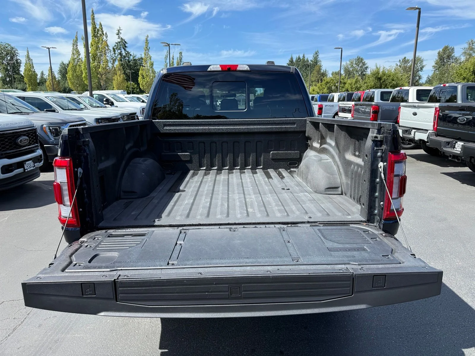 Used 2022 Blue Ford Tremor image 7