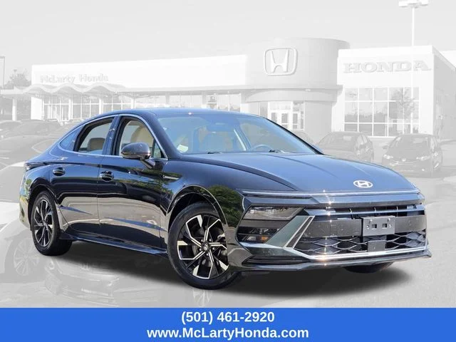 Used 2024 Onyx Black Hyundai SEL image 21