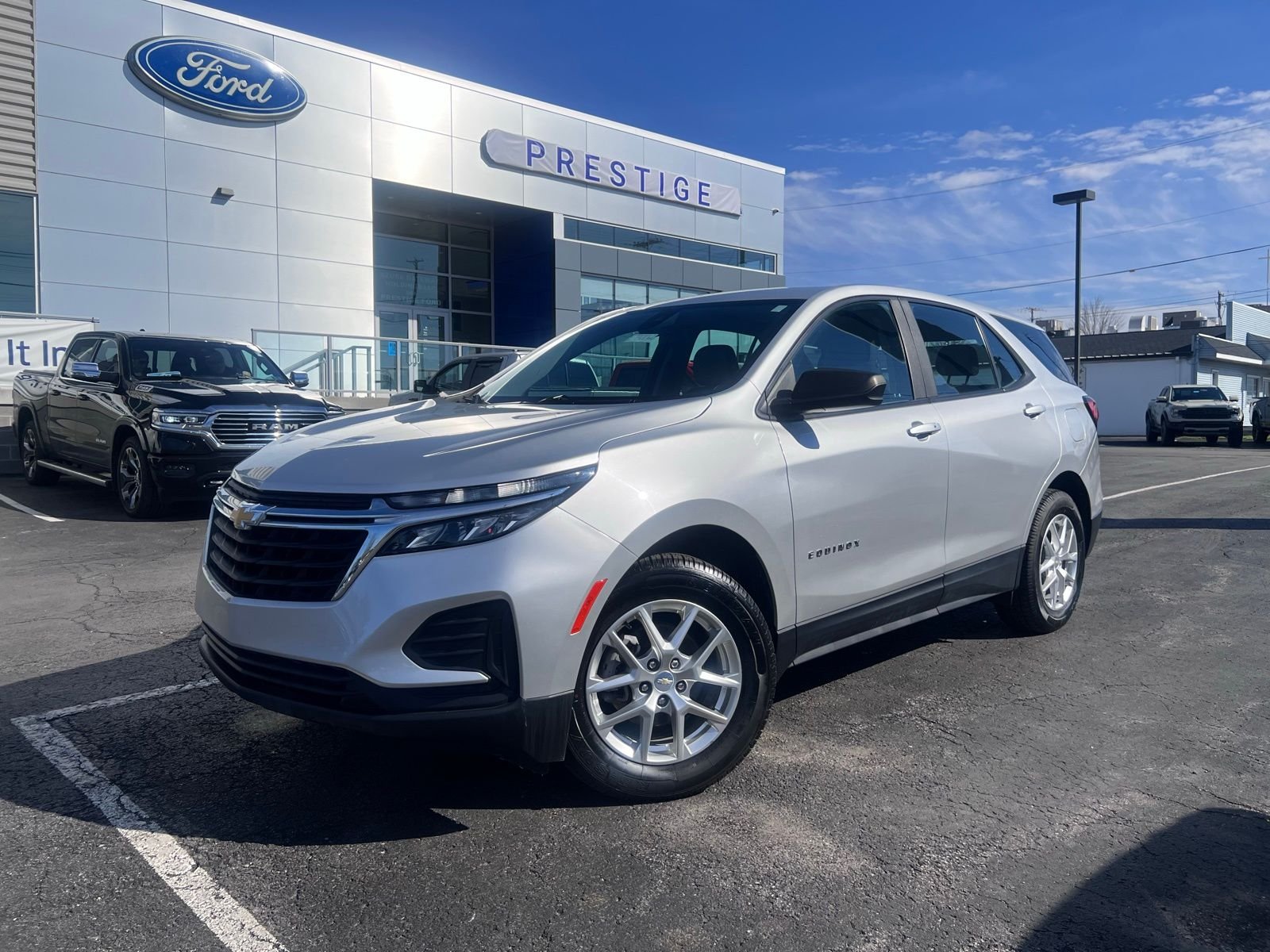 2022 Chevrolet Equinox 1FL