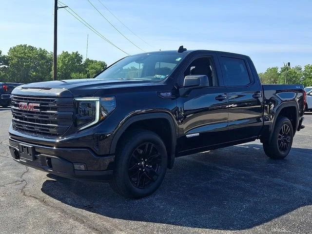 New 2026 Onyx Black GMC Elevation image 4
