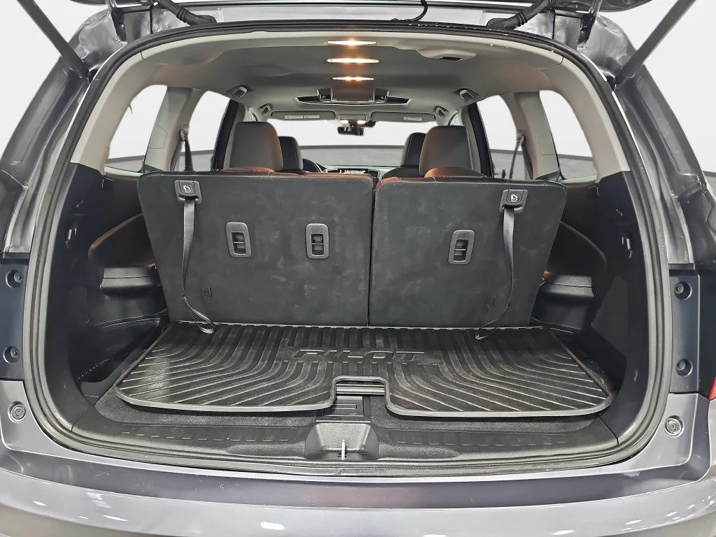 Used 2022  Honda Touring image 14