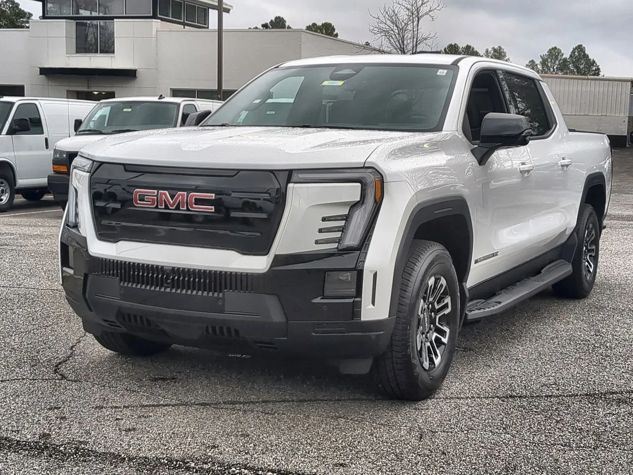 New 2026 Summit White GMC Elevation Extended Range image 4