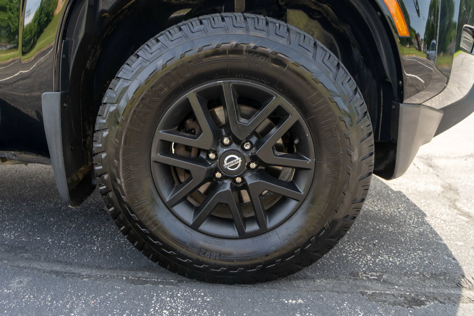 Used 2022 Super Black Nissan S image 10