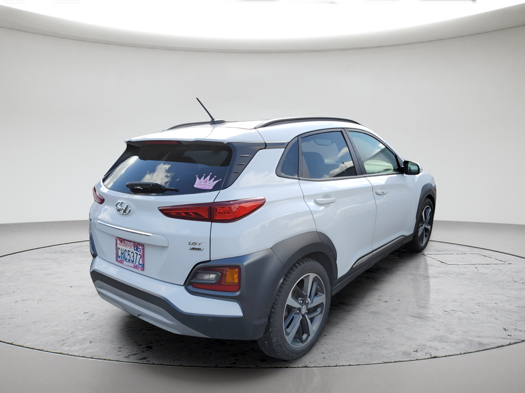 Used 2018 White Hyundai Ultimate image 3
