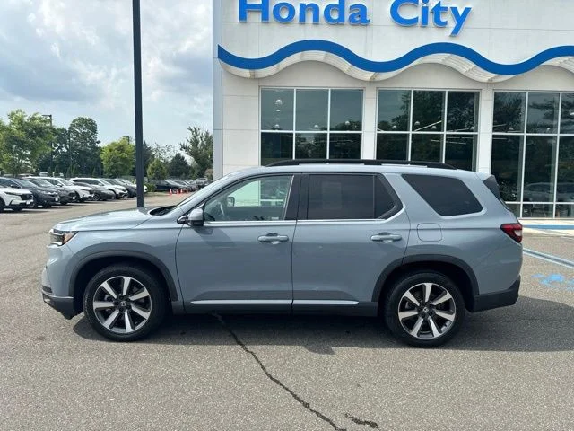 2023 Honda Pilot Touring - Photo 5