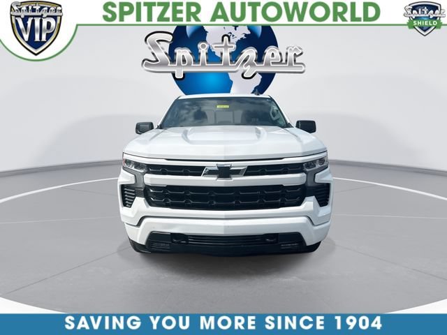Used 2024 Summit White Chevrolet RST image 4