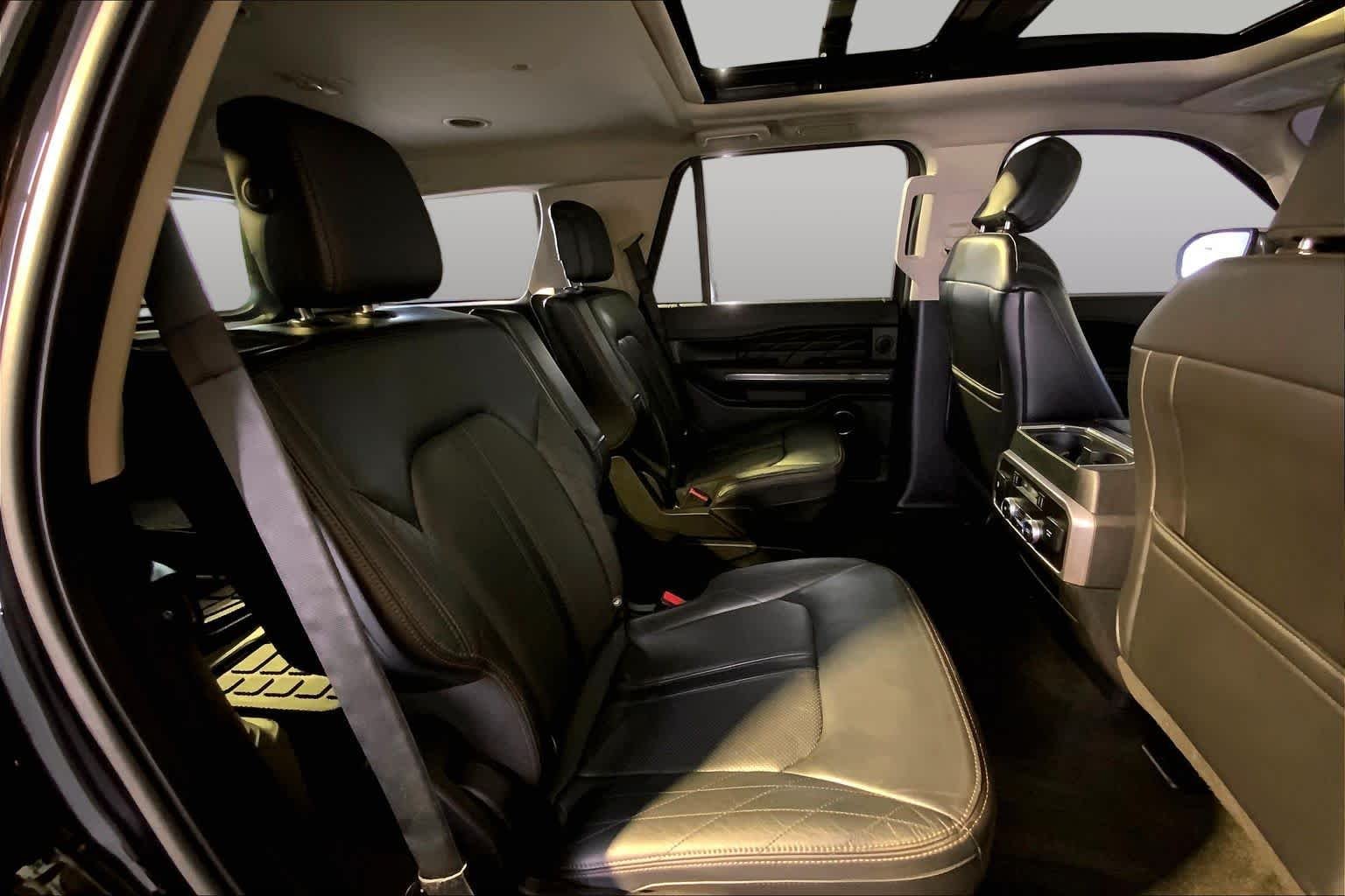 Used 2019 Agate Black Metallic Ford Platinum image 20