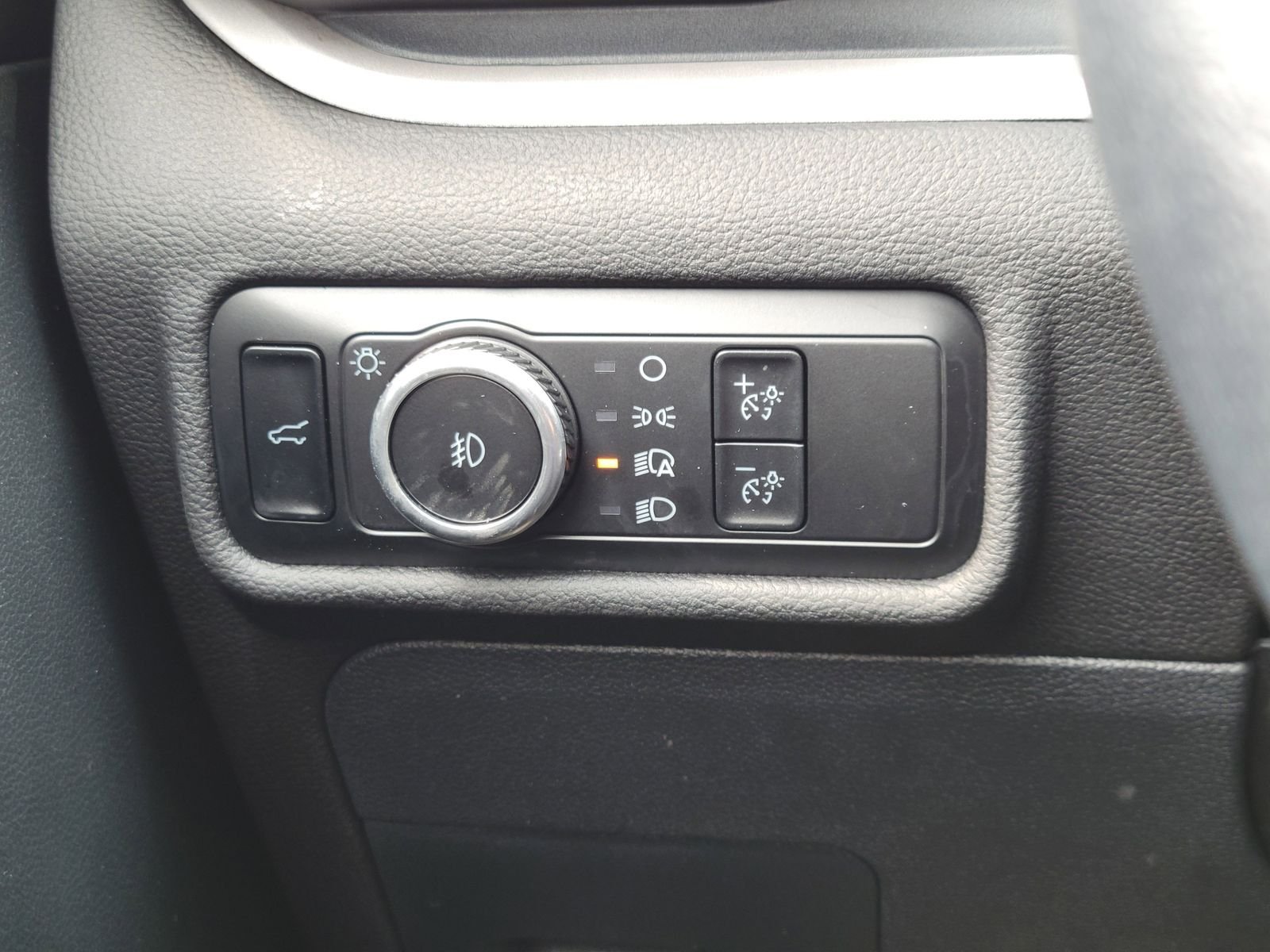 Certified Used 2023 Silver Ford XLT image 13