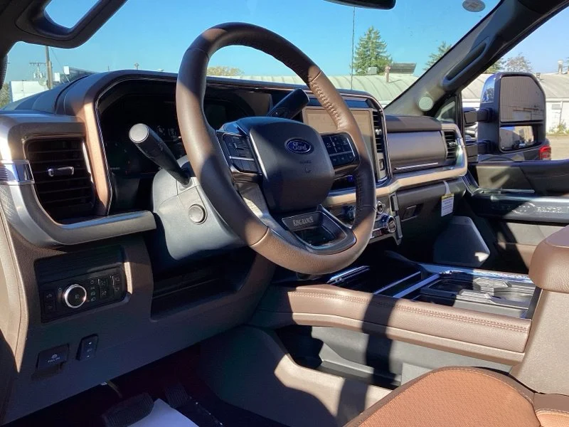 New 2027 Gray Ford King Ranch image 38