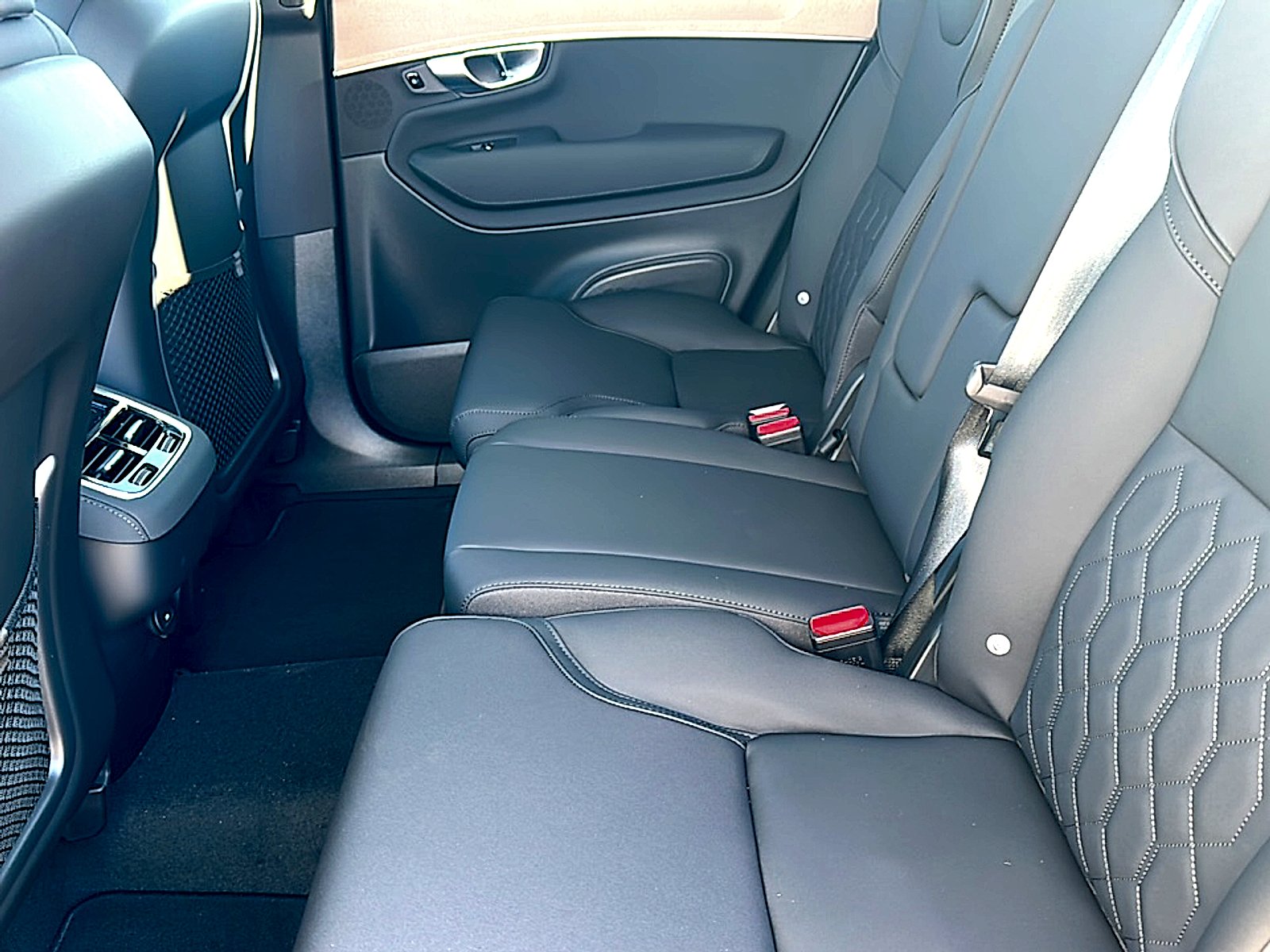 New 2026 Denim Blue Volvo Core image 15