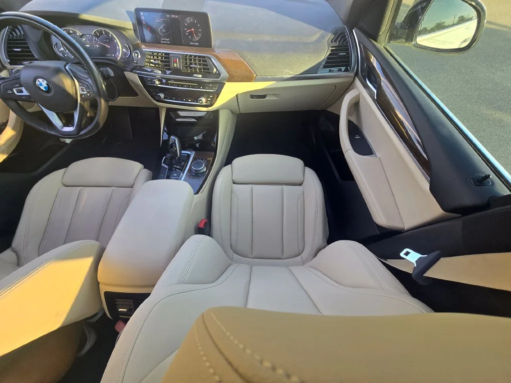 Used 2019 White BMW sDrive30i image 18