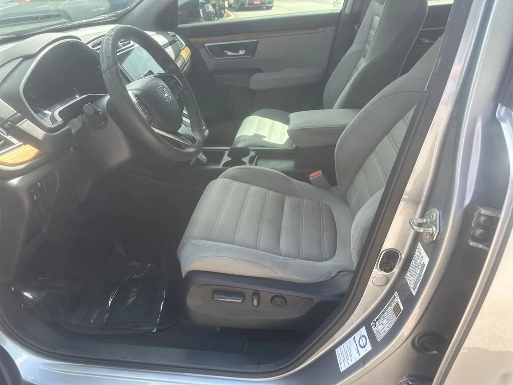 Used 2018 Silver Honda EX image 7