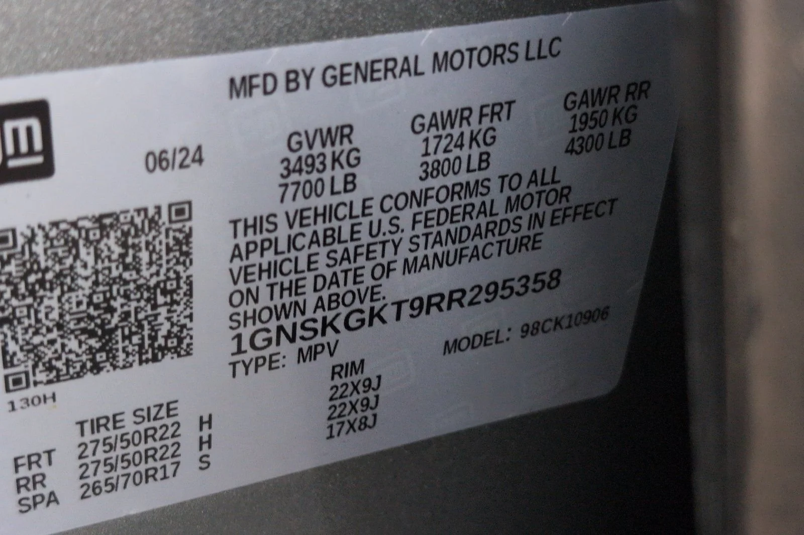 Used 2024 Sterling Gray Metallic Chevrolet High Country image 33