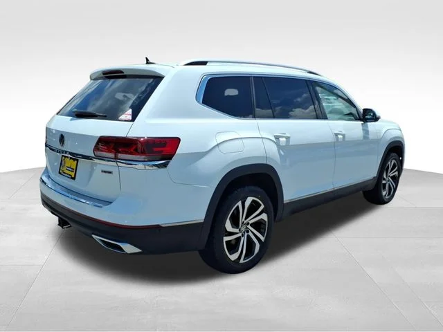 Used 2021 White Volkswagen SEL Premium image 11