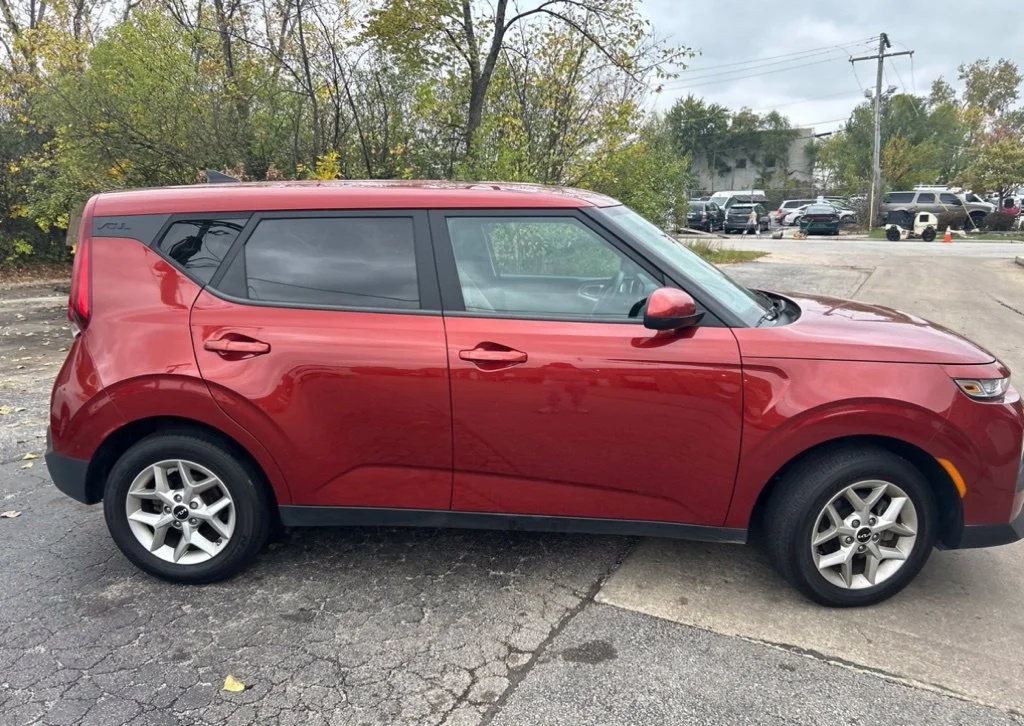 Used 2022 Orange Kia LX image 4