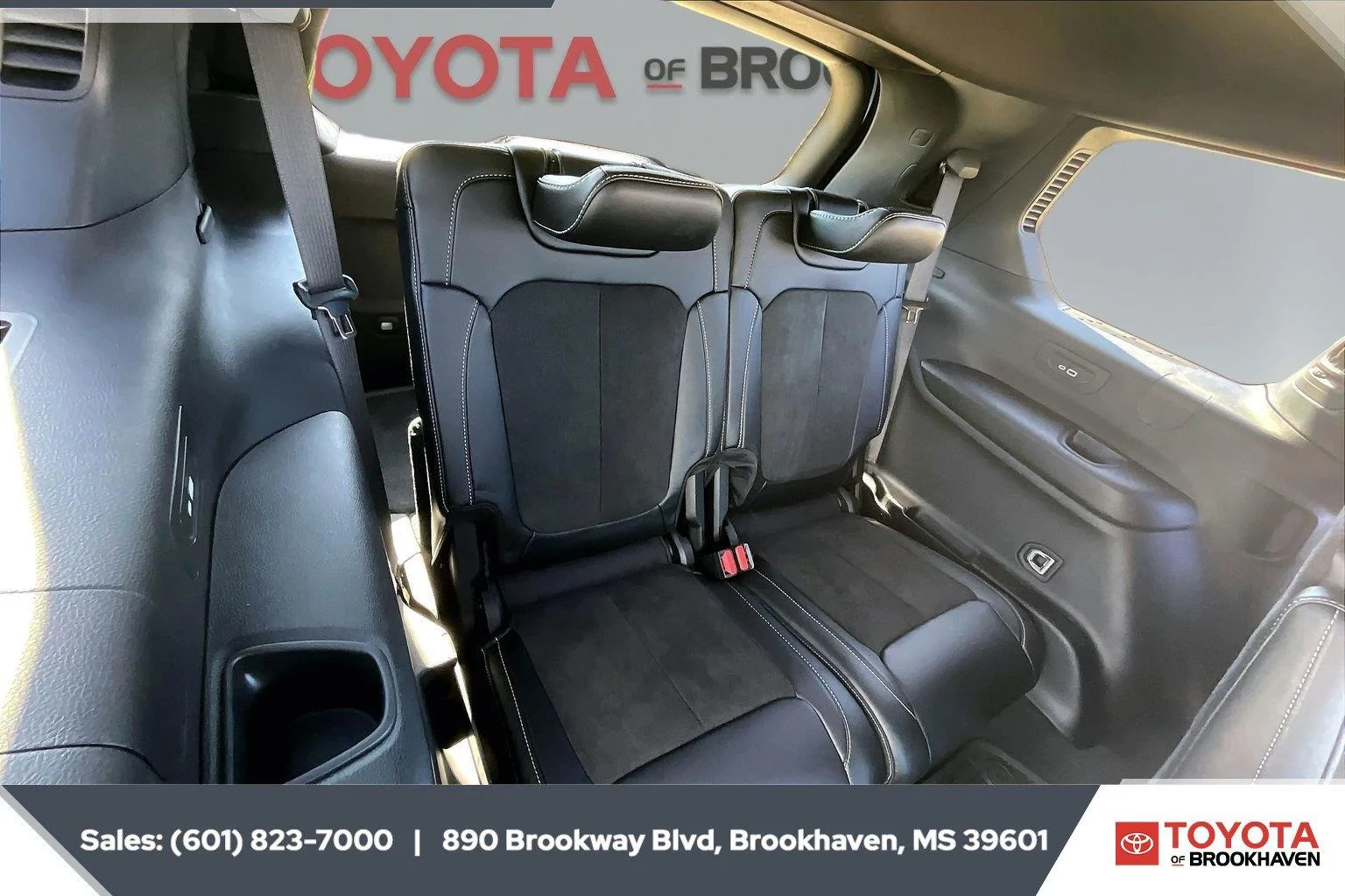 Used 2025 Silver Zynith Jeep Altitude X image 21
