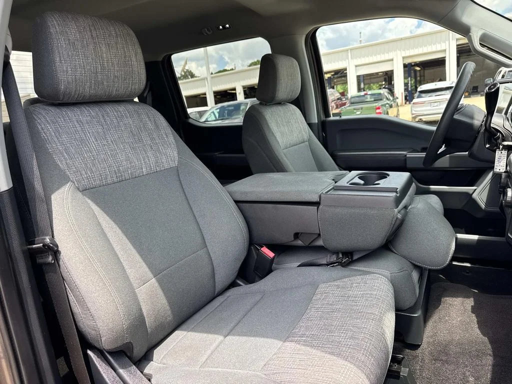 Used 2023 Gray Ford XLT image 12