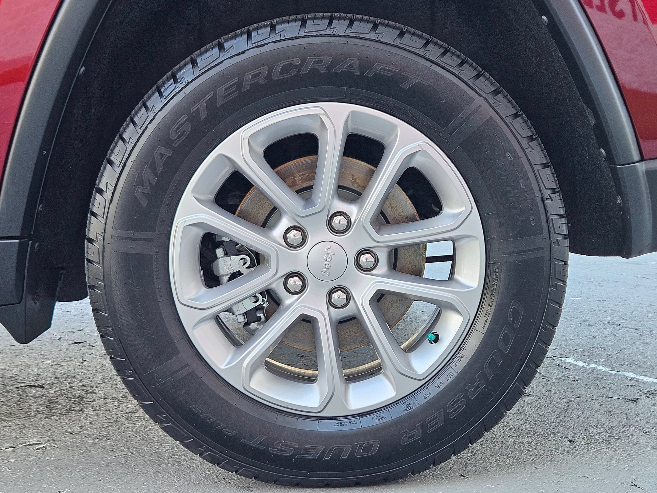 Used 2022 Velvet Red Pearlcoat Jeep Laredo X image 28