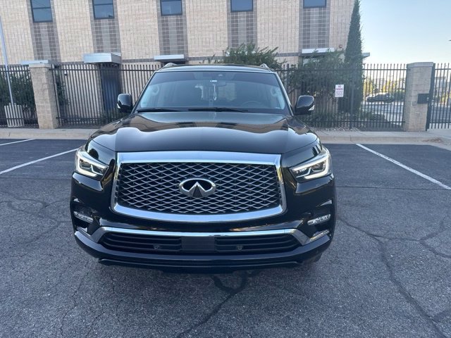 Used 2019 Black INFINITI LUXE image 2