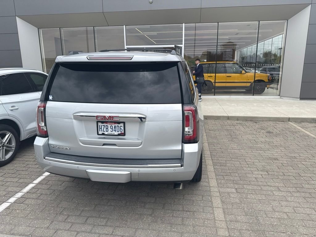 Used 2016 Quicksilver Metallic GMC Denali image 5