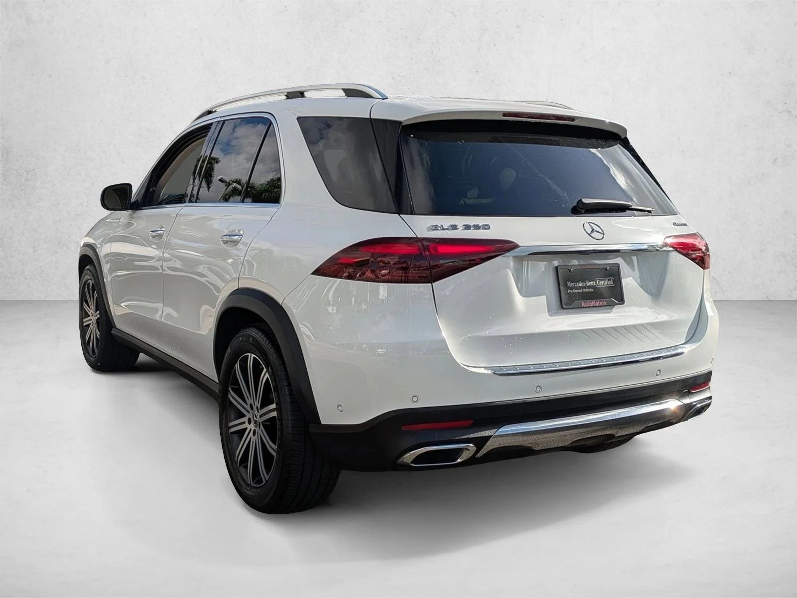 Used 2025 Polar White Mercedes-Benz GLE 350 image 7