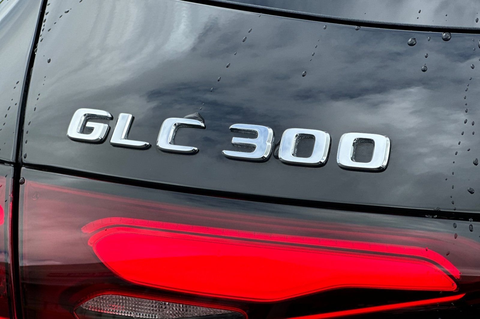 Certified Used 2026 Black Mercedes-Benz GLC 300 image 28
