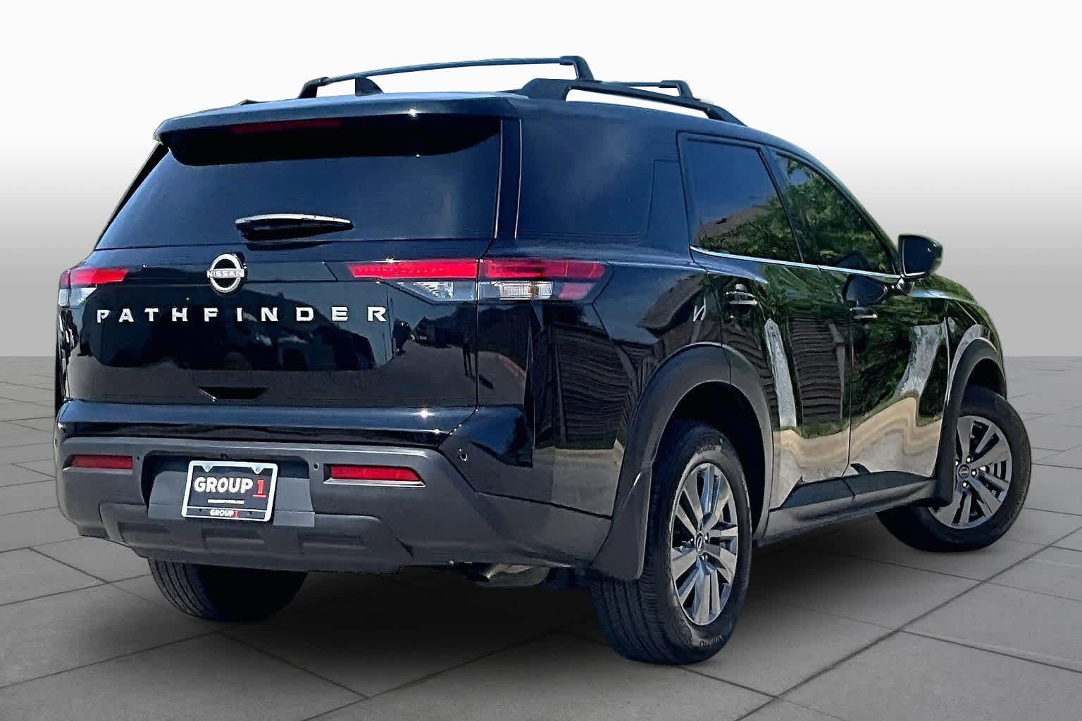 Used 2025 Super Black Nissan SV image 13