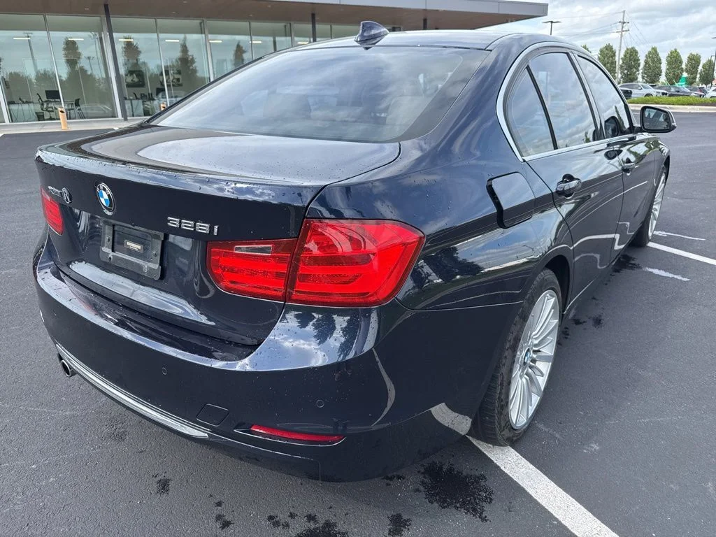 Used 2015 Blue BMW 328i xDrive image 5