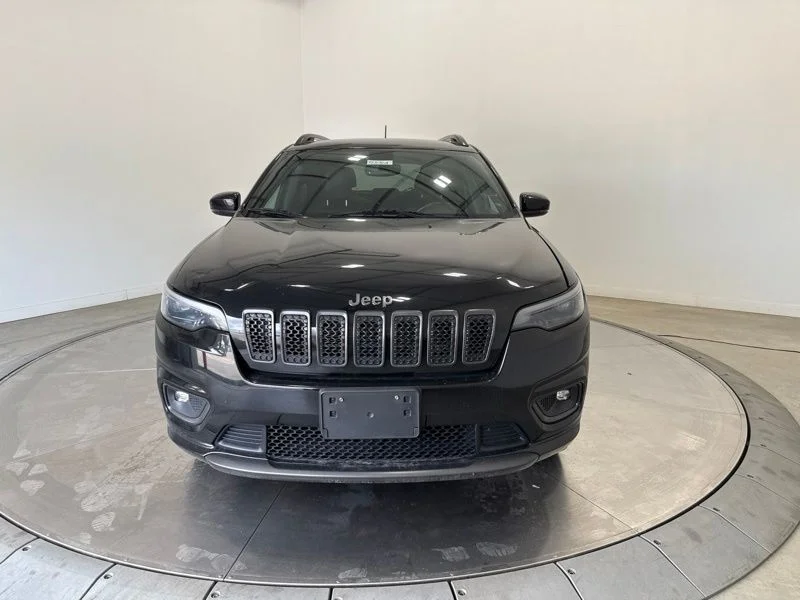 Used 2019 Black Jeep Limited image 2