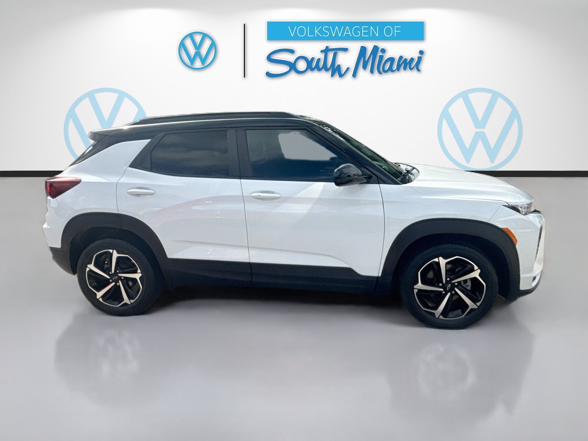 Used 2022 Summit White Chevrolet RS image 8