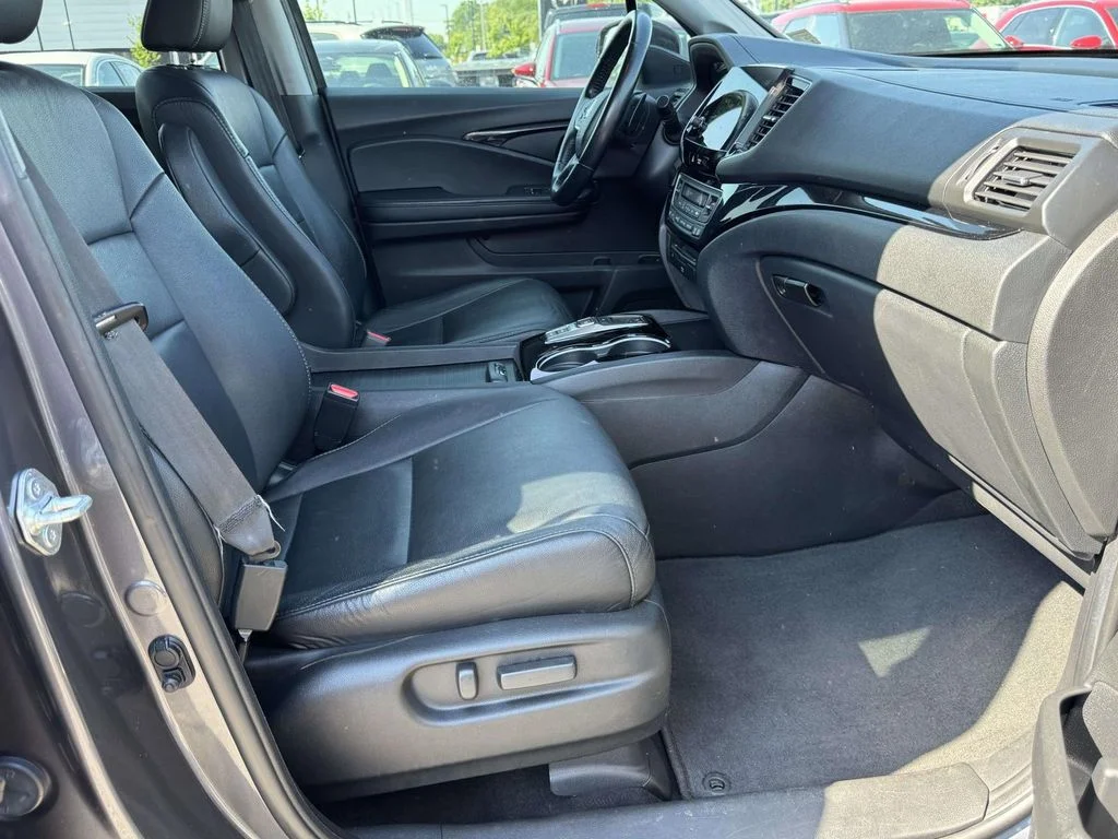 Used 2022 Gray Honda Touring image 16