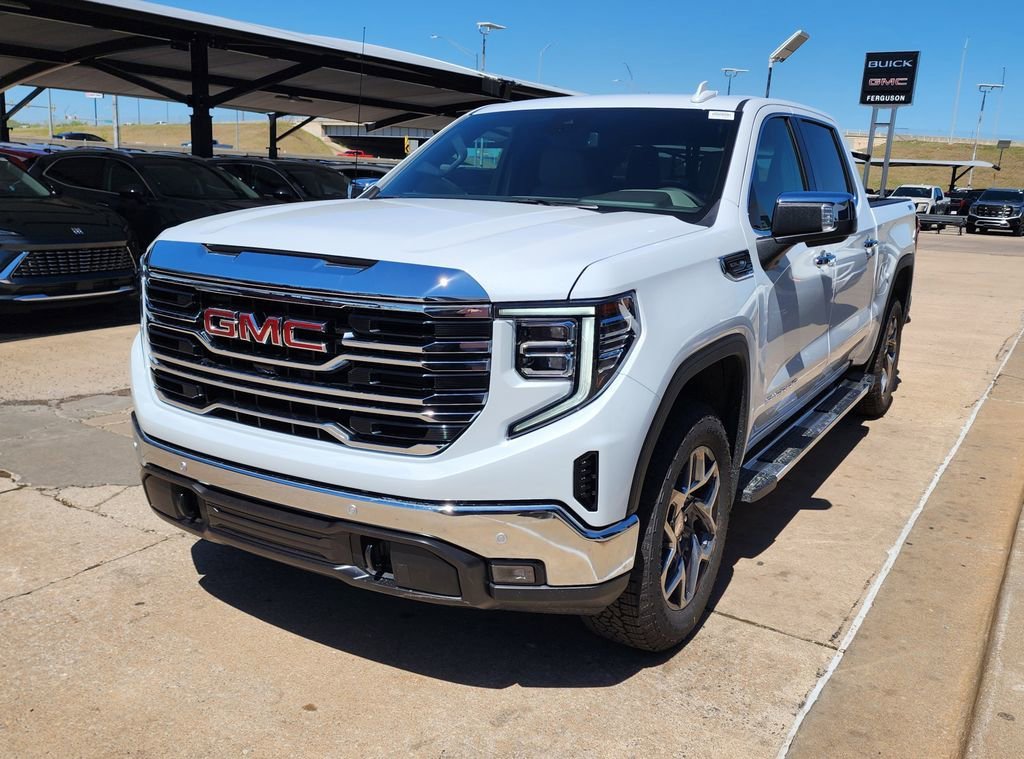2026 GMC Sierra 1500 SLT - Photo 9
