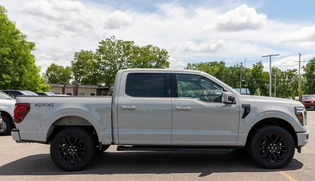 Used 2024 Gray Ford Lariat image 5
