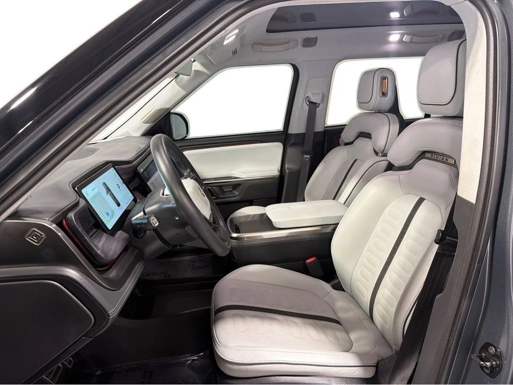 Used 2024 Gray Rivian Launch Edition Quad Motor Large Pack image 9