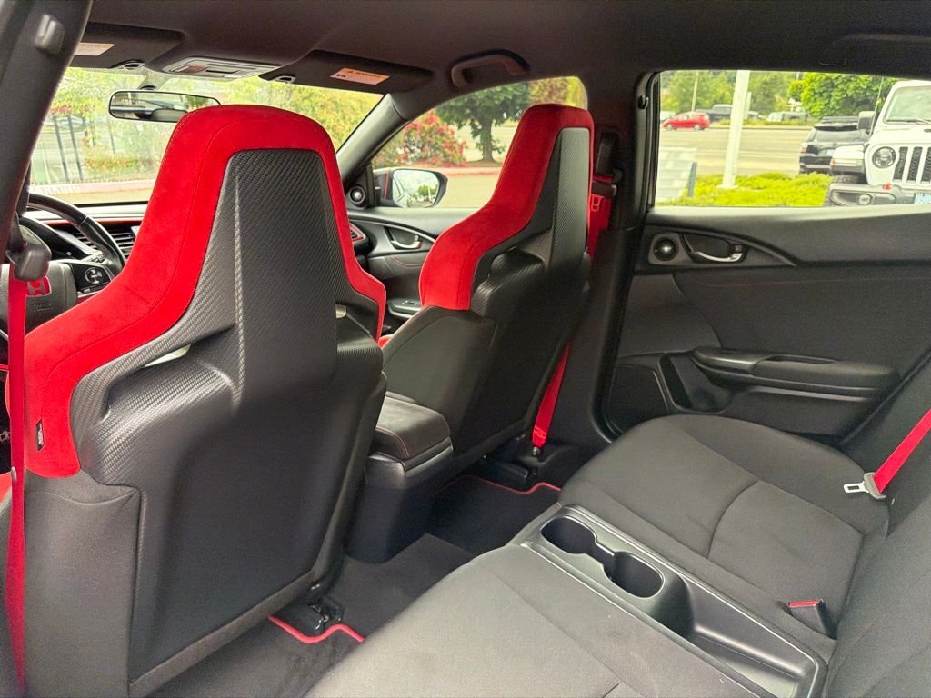 Used 2019 Crystal Black Pearl Honda Touring image 27