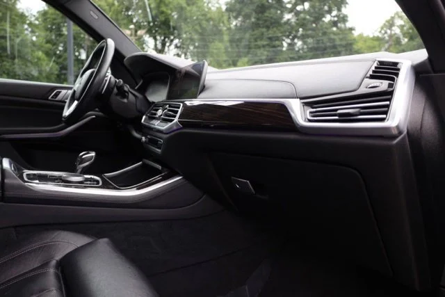 Used 2020 Black BMW xDrive40i image 41