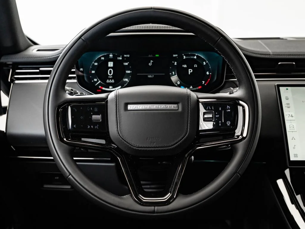 New 2026 Santorini Black Metallic Land Rover Dynamic SE image 41