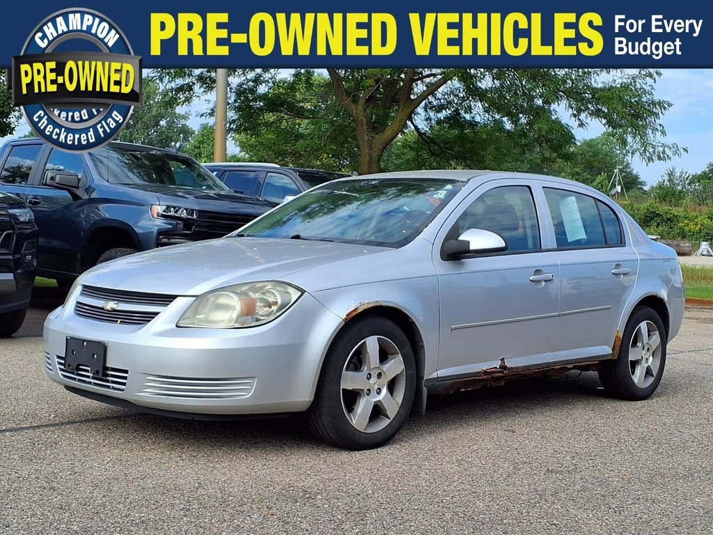 Used 2010 Silver Ice Metallic Chevrolet LT w/1LT image 1