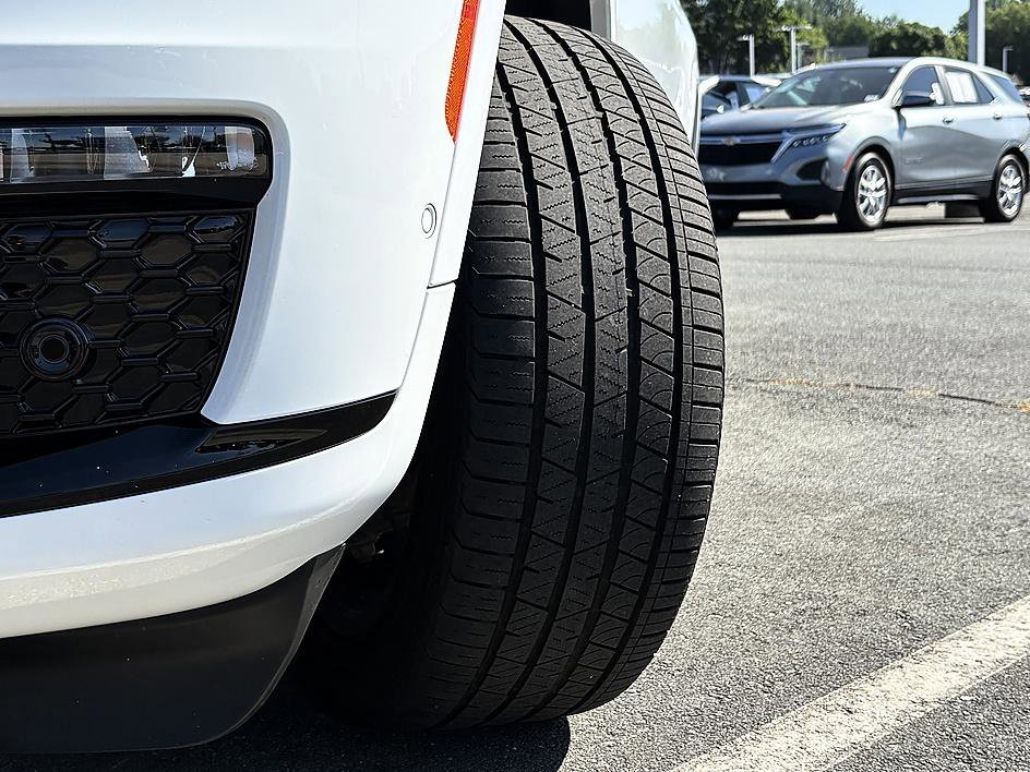 Used 2023 Bright White Clearcoat Jeep Summit image 29